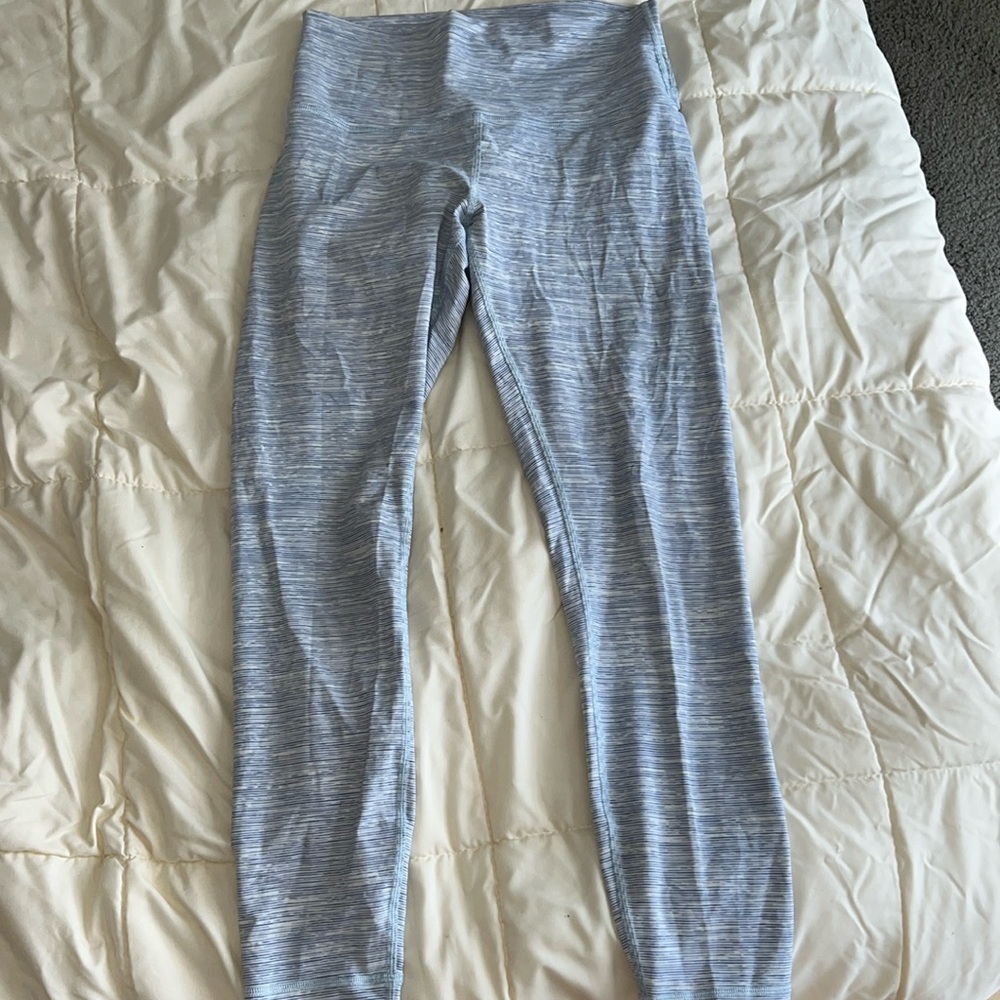 Lululemon crop leggings size 8